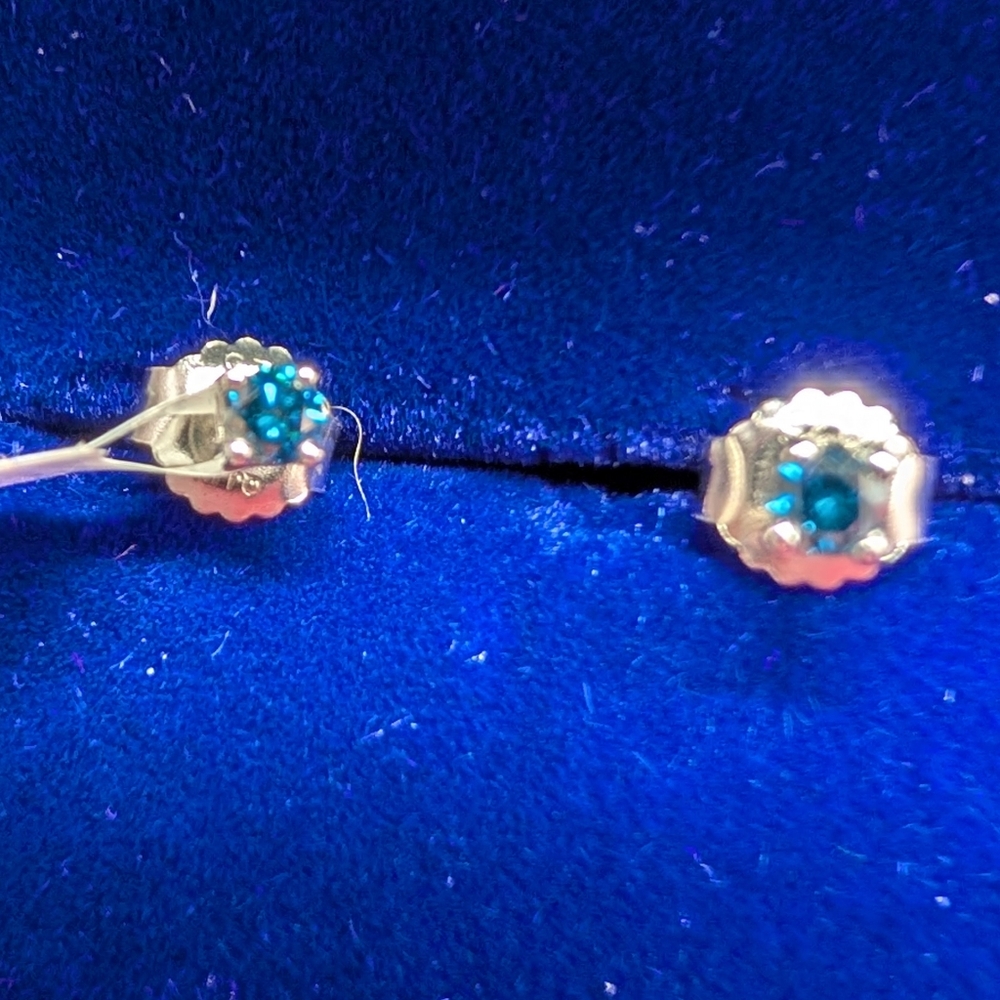 Blue diamond earings - Picture 3 of 4